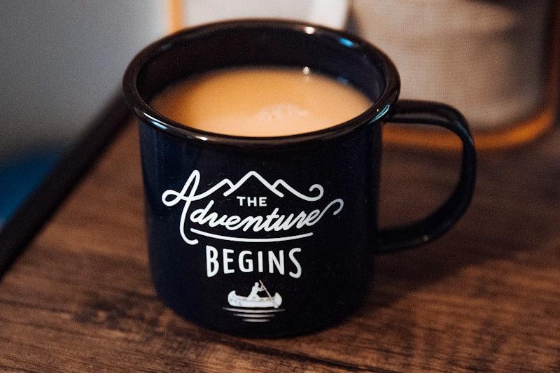 Mug auto-mélangeur magnétique inox café
